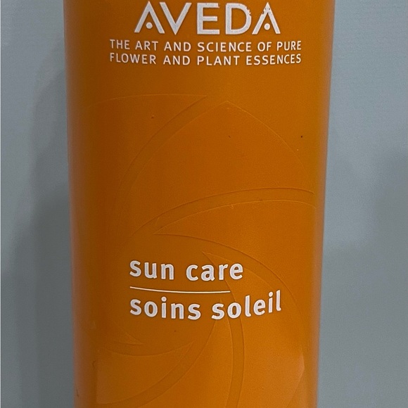 AVEDA Other - AVEDA Sun Care‎ Hair and Body Cleanser